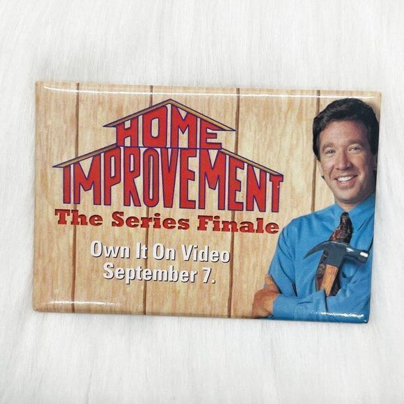 Vintage Jewelry - 🔮 5/$25 90's‎ Vintage Home Improvement Tim Allen Pin